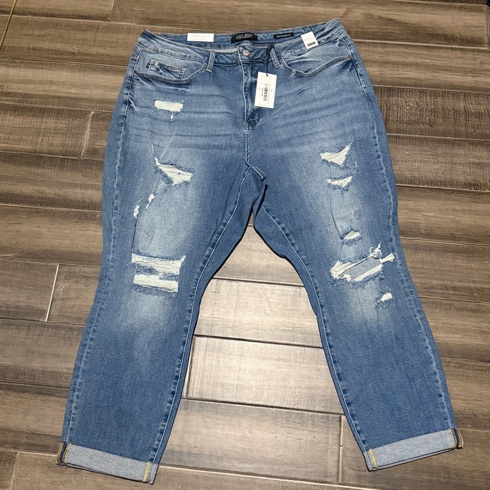 New Judy Blue Boy Toy Light Wash High Rise Cuffed Boyfriend Distressed Jeans - Picture 3 of 14